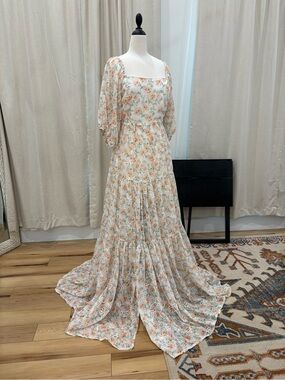 Floral Square-Neck Maxi Dress in Peach and Cream
